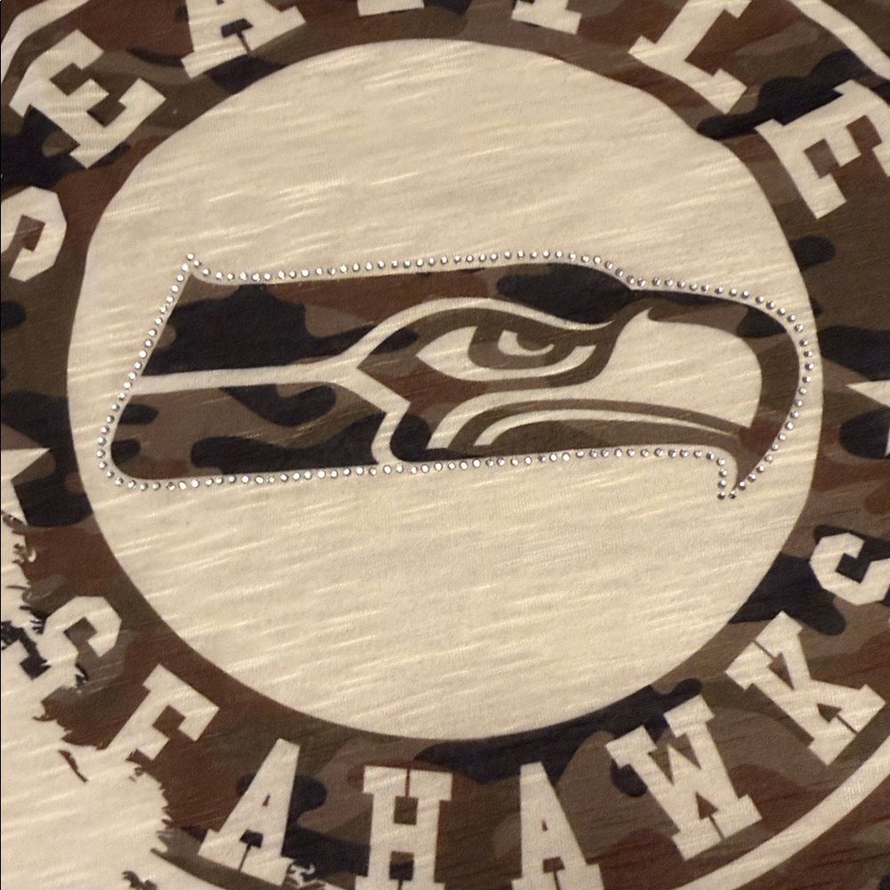 NFL Seattle Seahawks Women’s Large Camo Raglan Top Shirt NWT - Picture 4 of 11